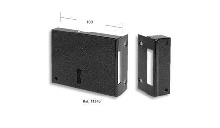 Foto do insumo SINAPI 11467 — FECHADURA DE SOBREPOR TIPO CAIXAO, EM FERRO COM ACABAMENTO RESINADO, SEM MACANET