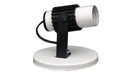 Foto do insumo SINAPI 12266 — LUMINARIA SPOT DE SOBREPOR EM ALUMINIO COM ALETA PLASTICA PARA 1 LAMPADA, BASE E