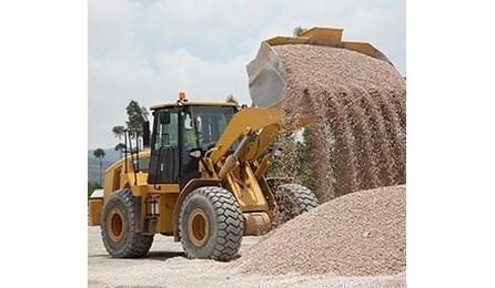 PA CARREGADEIRA SOBRE RODAS, POTENCIA LIQUIDA 197 HP, CAPACIDADE DA CACAMBA DE 2,5 A 3,5 M3, PESO OPERACIONAL MAXIMO DE 18338 KG