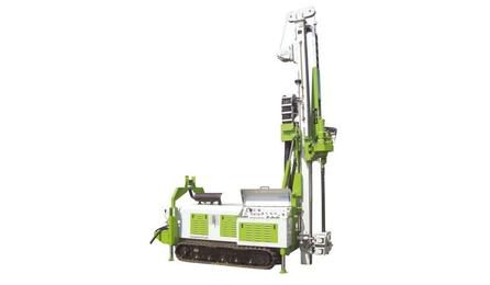 PERFURATRIZ ROTATIVA SOBRE ESTEIRA, TORQUE MAXIMO 2500 KGM, POTENCIA 110 HP, MOTOR DIESEL