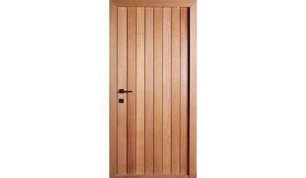 PORTA DE ABRIR / GIRO, EM MADEIRA MACICA (ANGELIM OU EQUIVALENTE REGIONAL), QUALQUER DESENHO (VERTICAL/DIAGONAL/HORIZ.), E = *3,5* CM, DIMENSOES 2,10 X 0,70 (SOMENTE FOLHA DE PORTA, ACABAMENTO NATURAL)