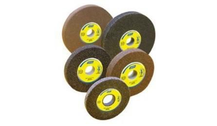 Foto do insumo SINAPI 44530 — REBOLO ABRASIVO RETO DE USO GERAL GRAO 36, DE 6 X 1" (DIAMETRO X ESPESSURA)