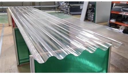 TELHA DE FIBRA DE VIDRO ONDULADA, TRANSLUCIDA / INCOLOR, E = *0,6* MM, DE *0,50 X 2,44* M (L X C)